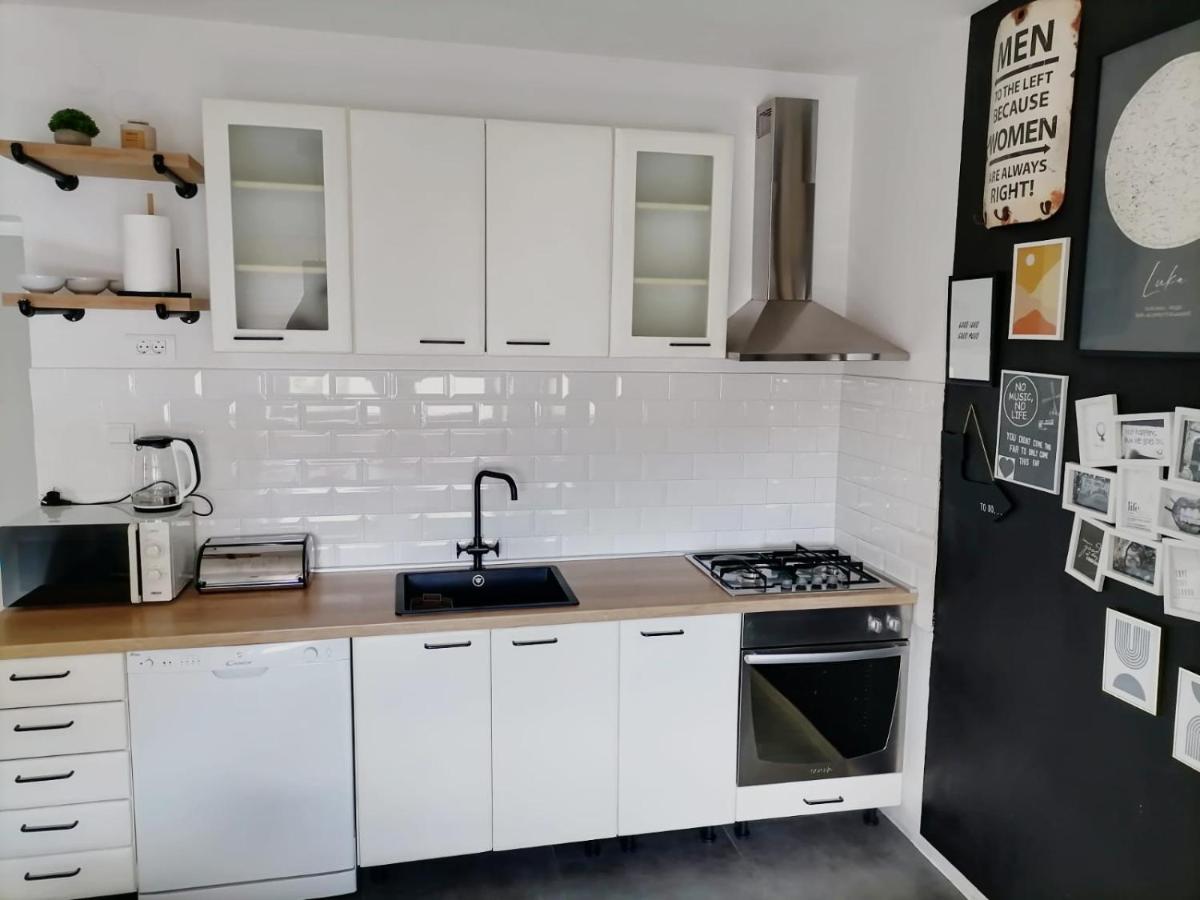 Apartment Luka Tučepi Eksteriør bilde