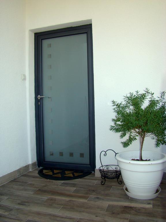 Apartment Luka Tučepi Eksteriør bilde